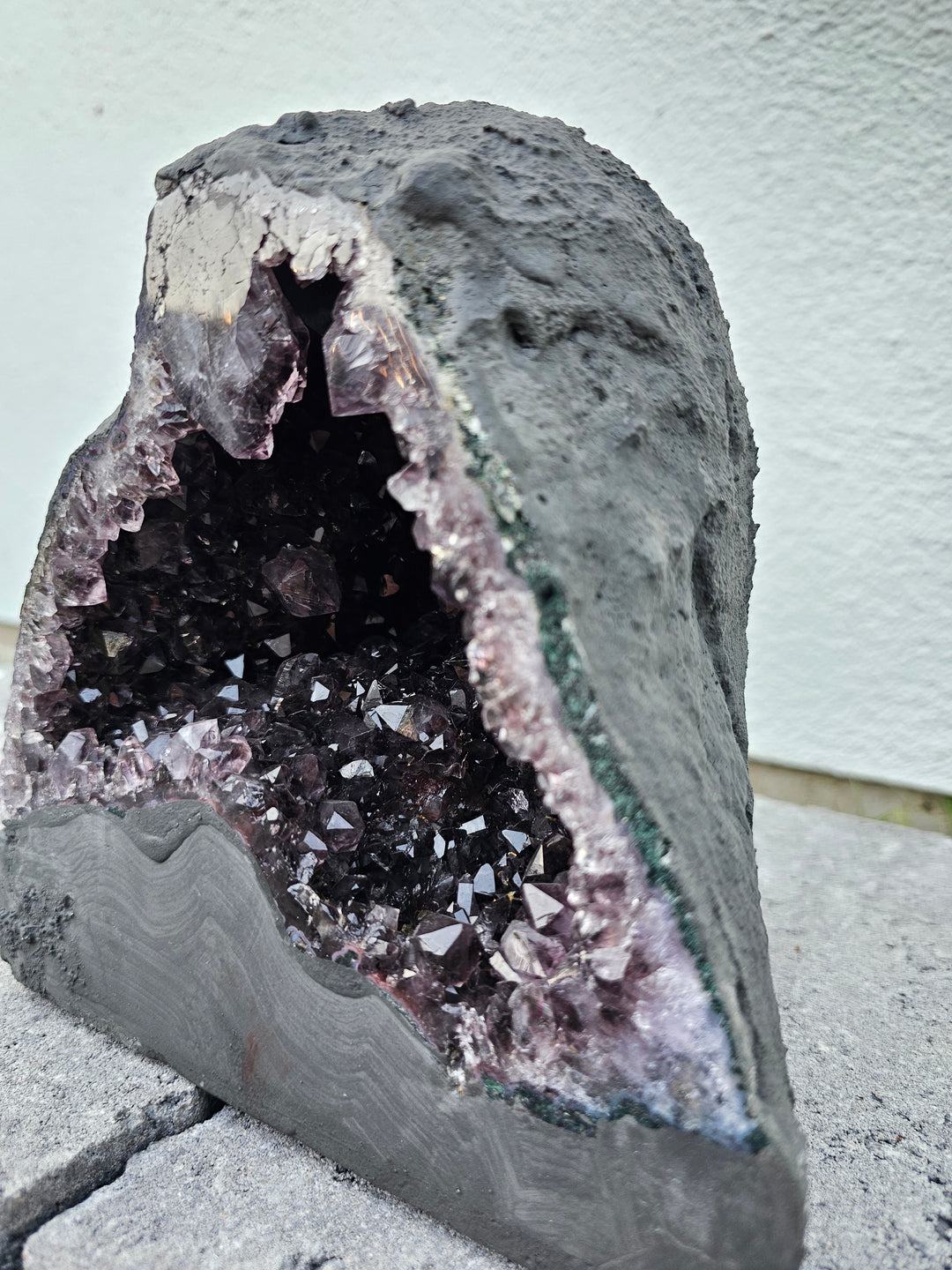 Amethyst Geode/Druse (mittel), ca. 18 cm, A+ Qualität