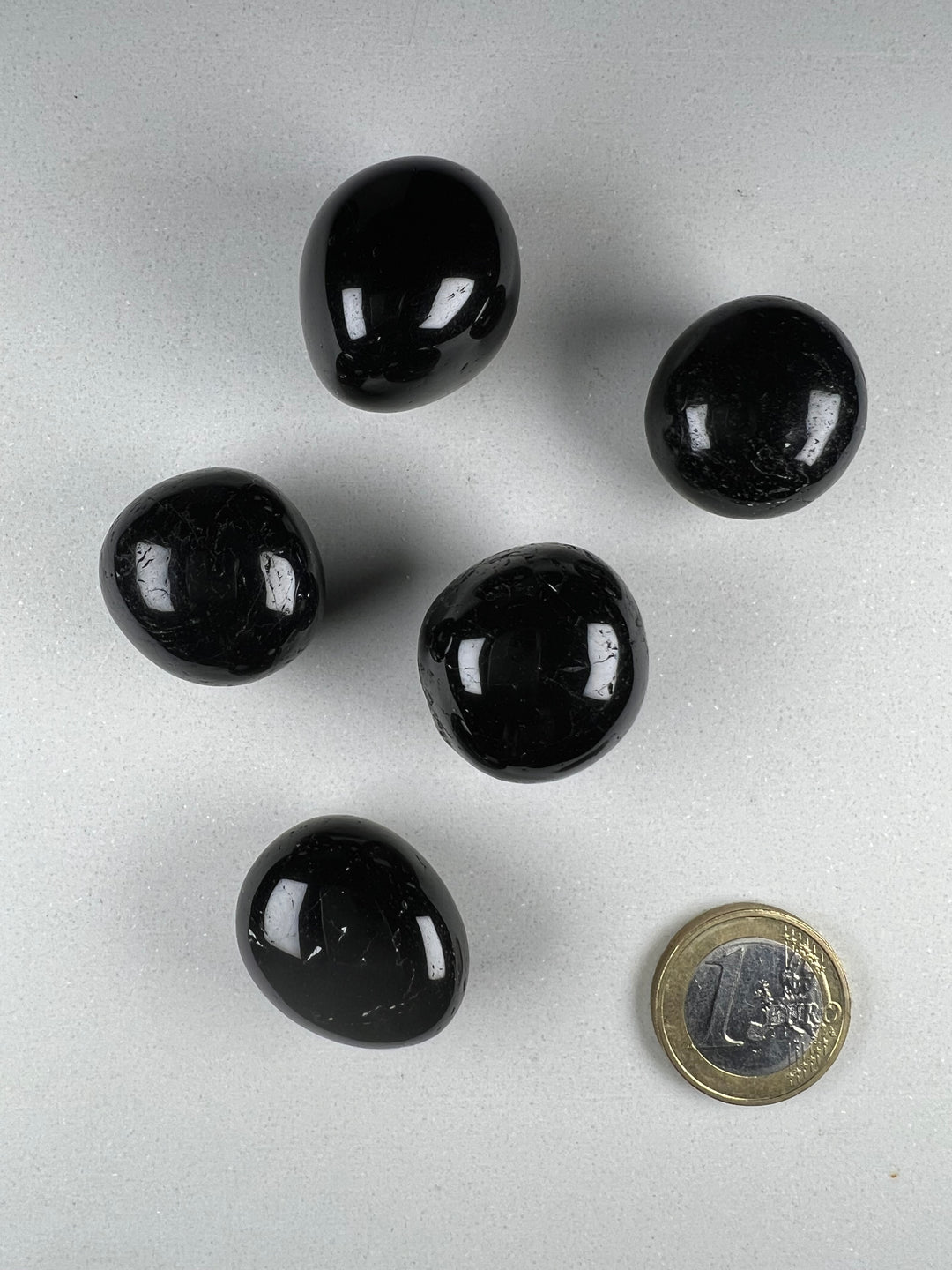 Turmalin Schörl (schwarz) Trommelsteine, ca. 15g, Ø 2 - 3 cm, A Qualität